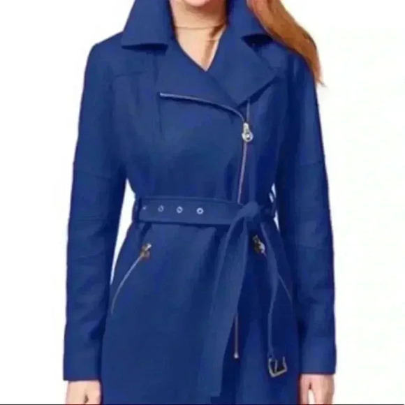Michael Kors - Picture 1 of 7